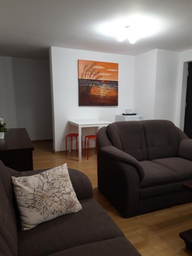 Papas Apartments Bucurestii Noi Kültér fotó